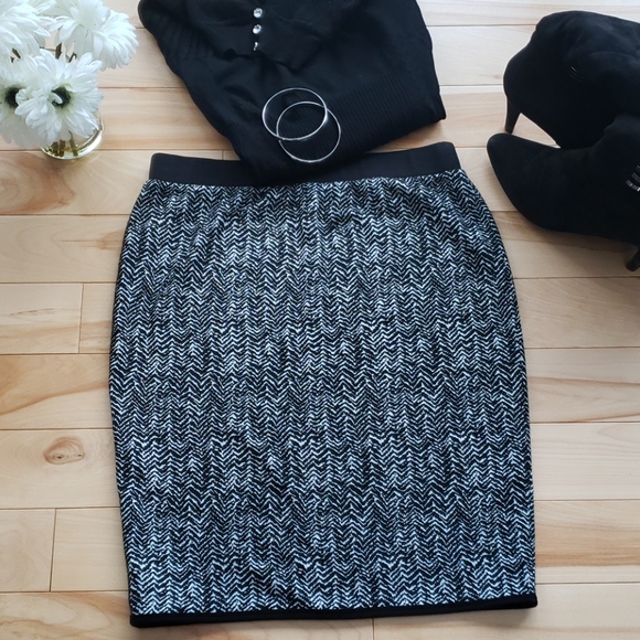 Bylyse - skirt - Picture 1 of 7